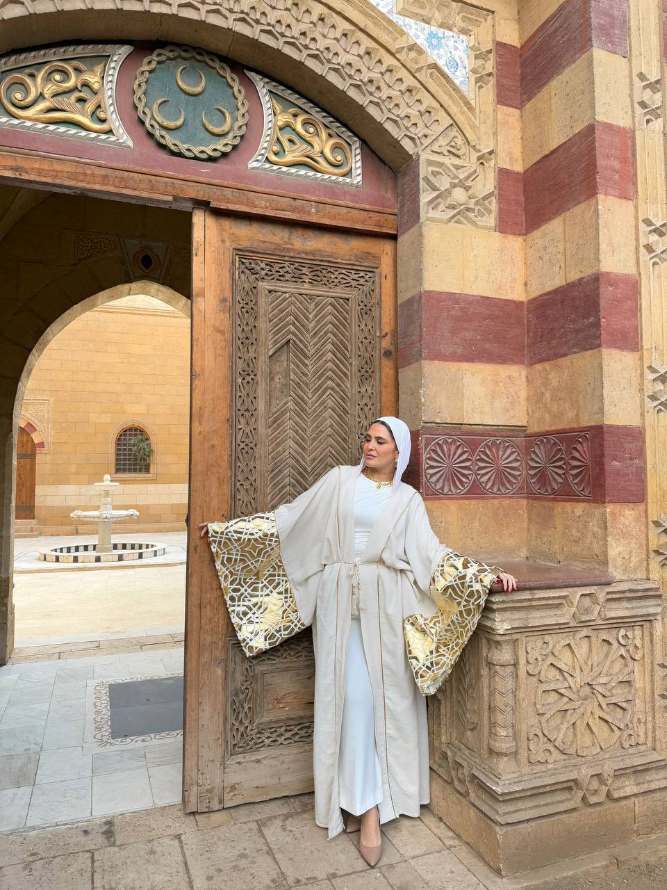 Arabic cardigan